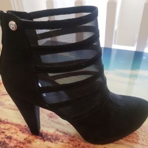 Guess Black Bootie!